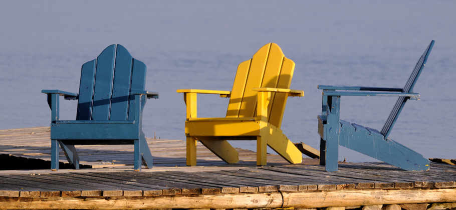 How to Choose the Right Adirondack Chair